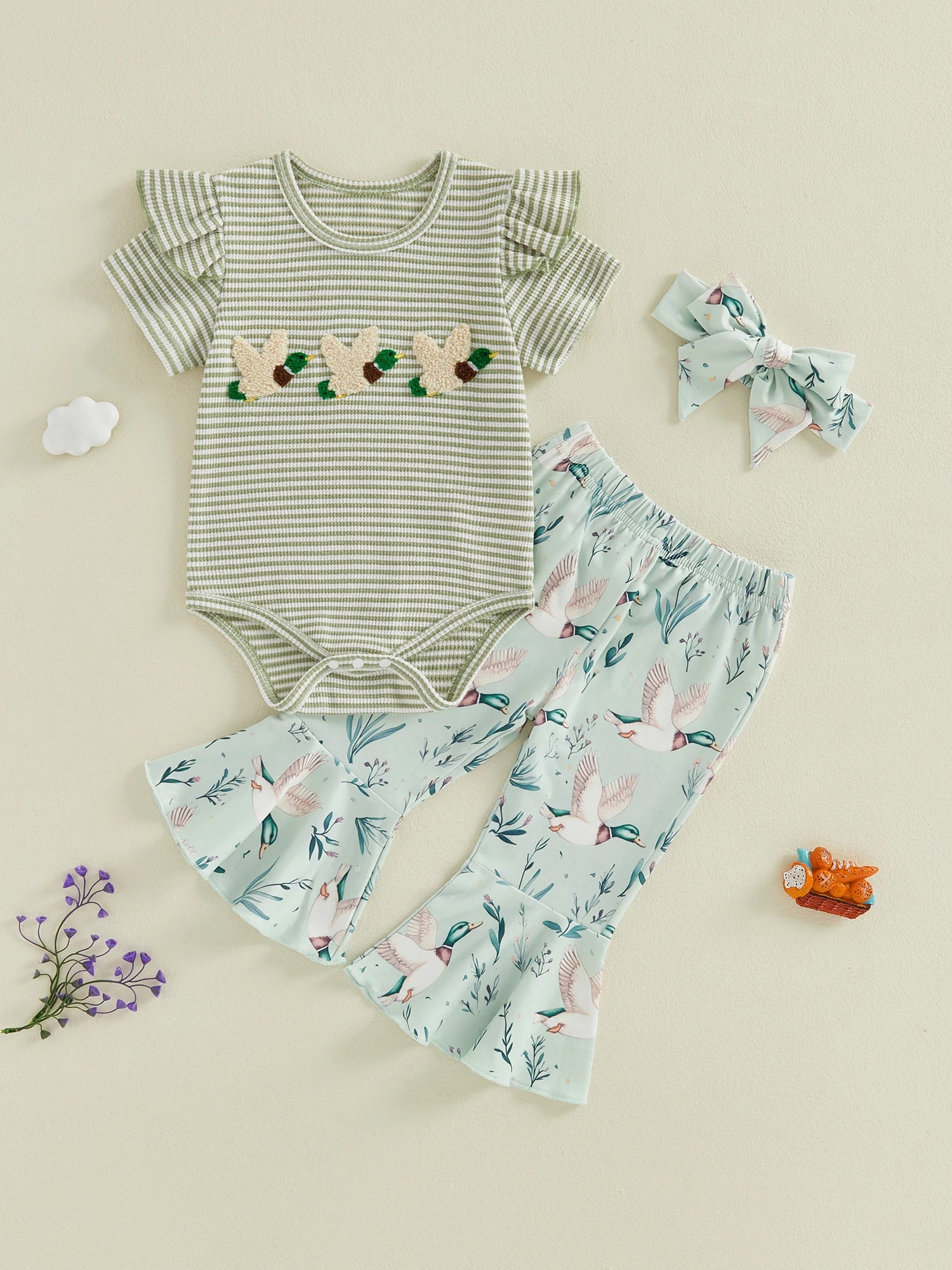 Lioraitiin Baby Girl Outfit Animal Embroidered Striped Crew Neck