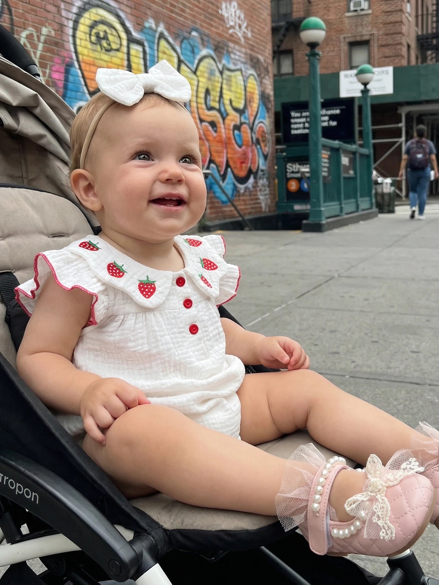 Baby Girls 2 Piece Outfits Adorable Strawberry Embroidery Flying