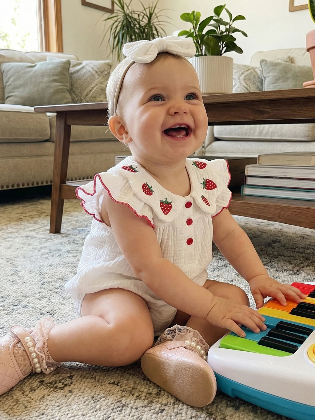 Baby Girls 2 Piece Outfits Adorable Strawberry Embroidery Flying